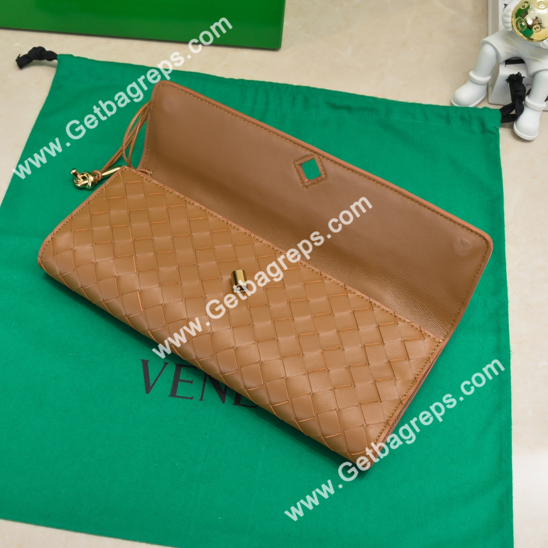 Bottega Veneta Andiamo Clutch Top Handle Clutch in in Supple Intrecciato Leather Brown