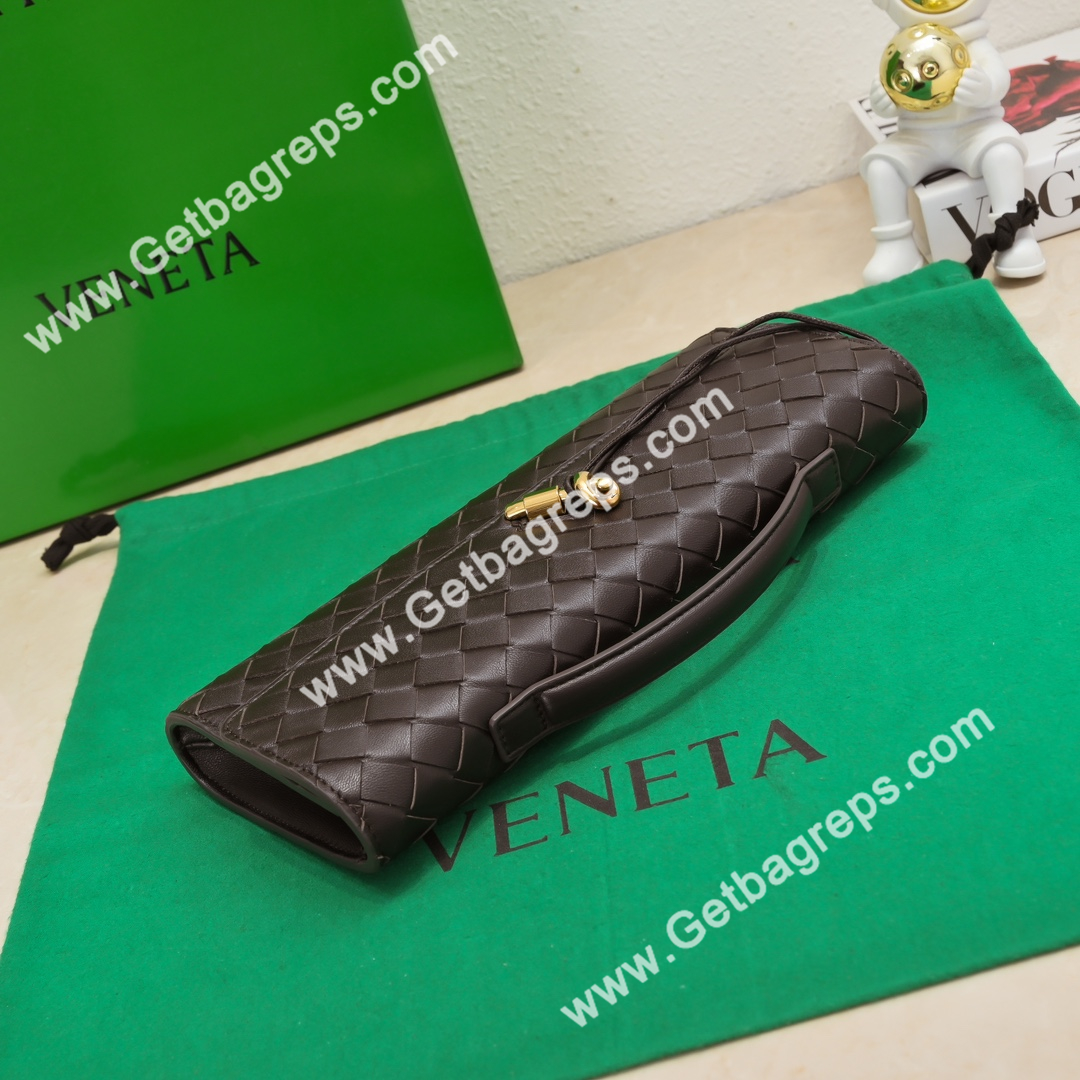 Bottega Veneta Andiamo Clutch Top Handle Clutch in in Supple Intrecciato Leather Coffee