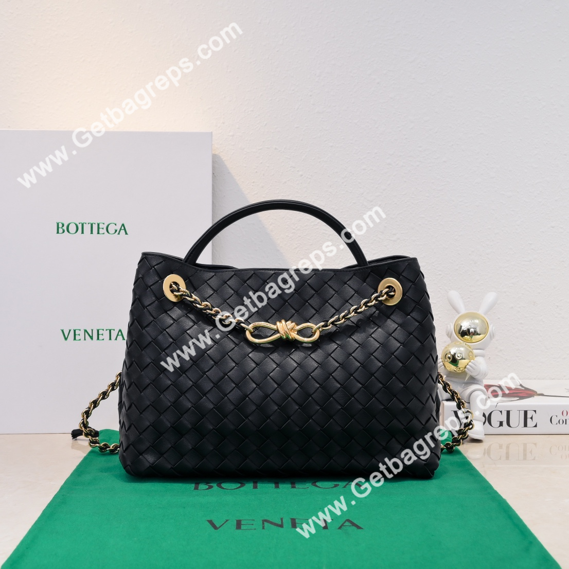 Bottega Veneta Andiamo Intrecciato Leather Top Handle Bag 32cm Black