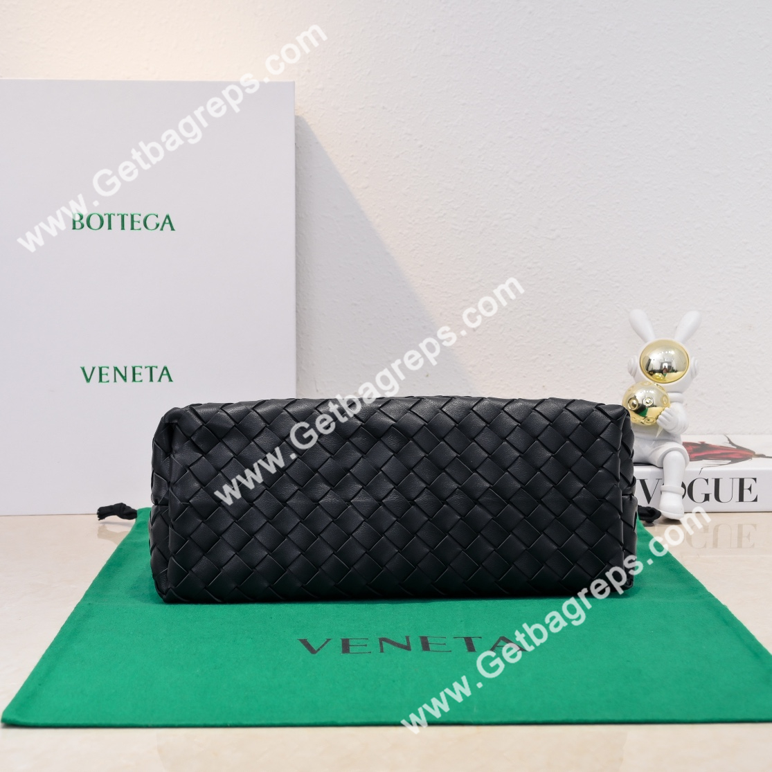 Bottega Veneta Andiamo Intrecciato Leather Top Handle Bag 32cm Black