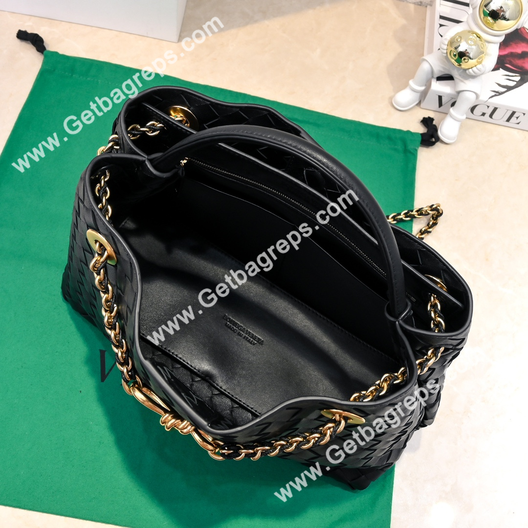 Bottega Veneta Andiamo Intrecciato Leather Top Handle Bag 32cm Black