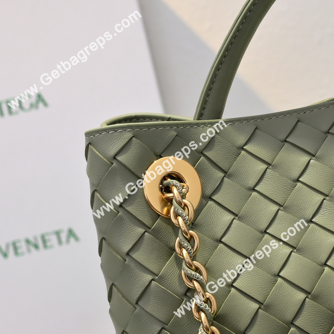 Bottega Veneta Andiamo Intrecciato Leather Top Handle Bag 32cm Grass Green