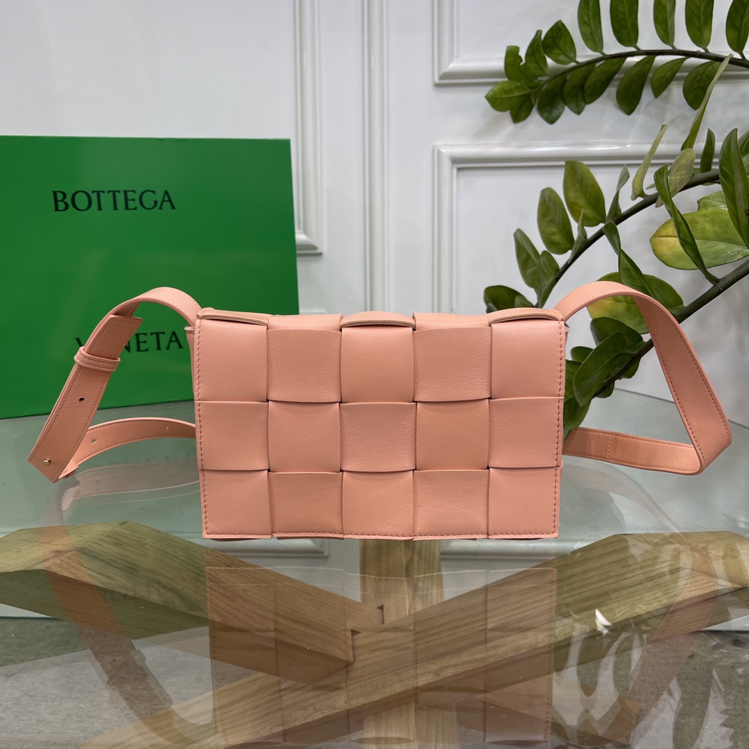 Bottega Veneta Cassette Intreccio Leather Crossbody Bag Light Pink