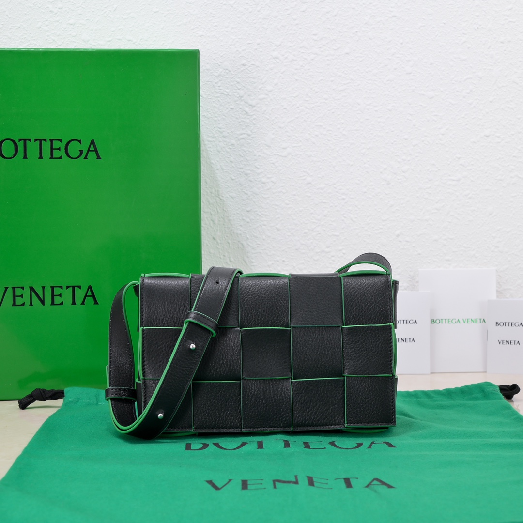 Bottega Veneta Chain Cassette Padded Intreccio Leather Cross-body Bag Black and Green