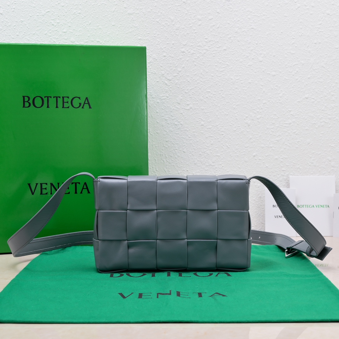 Bottega Veneta Chain Cassette Padded Intreccio Leather Cross-body Bag Gray