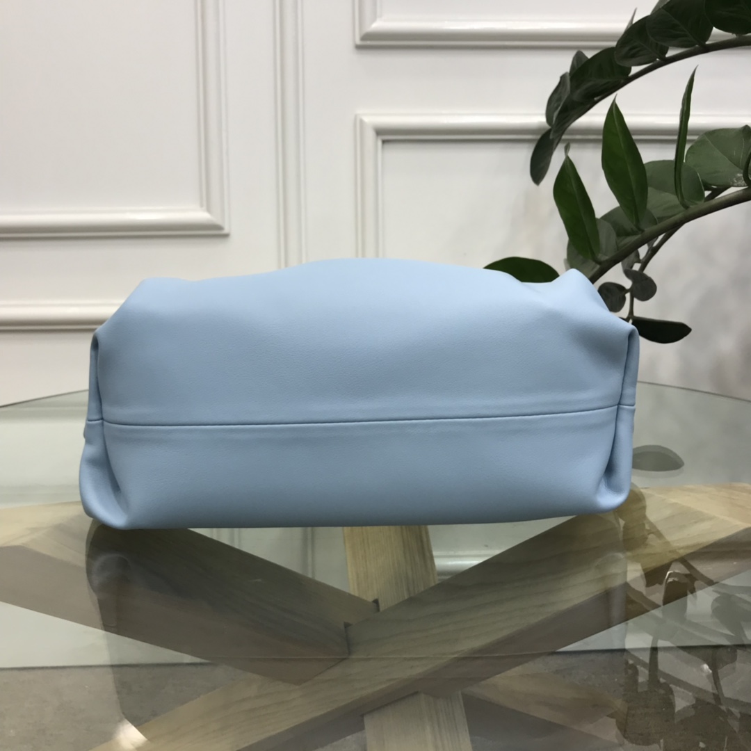 Bottega Veneta Chain Pouch Leather Clutch With Chain Light Blue With Silver Chain