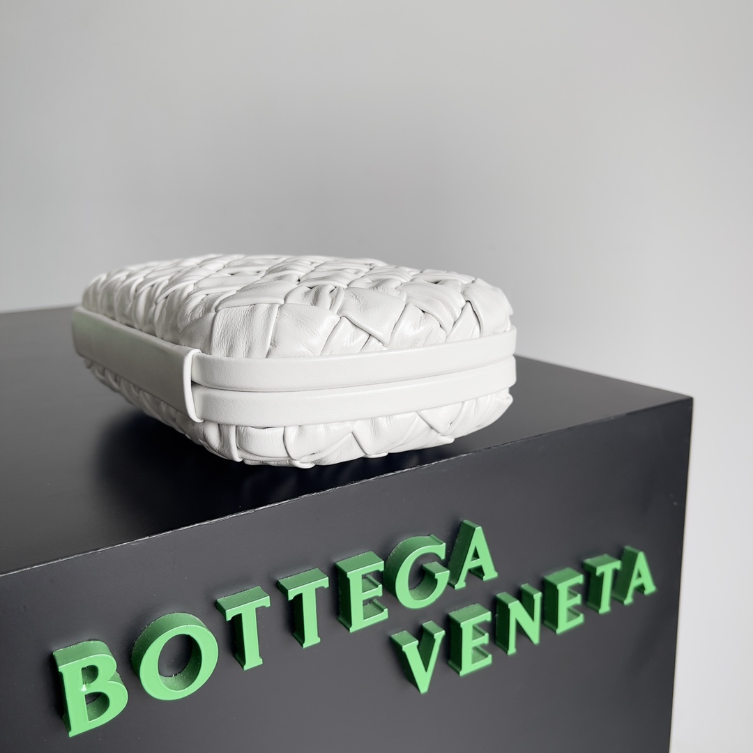 Bottega Veneta Knot Foulard Intreccio Leather Minaudiere White