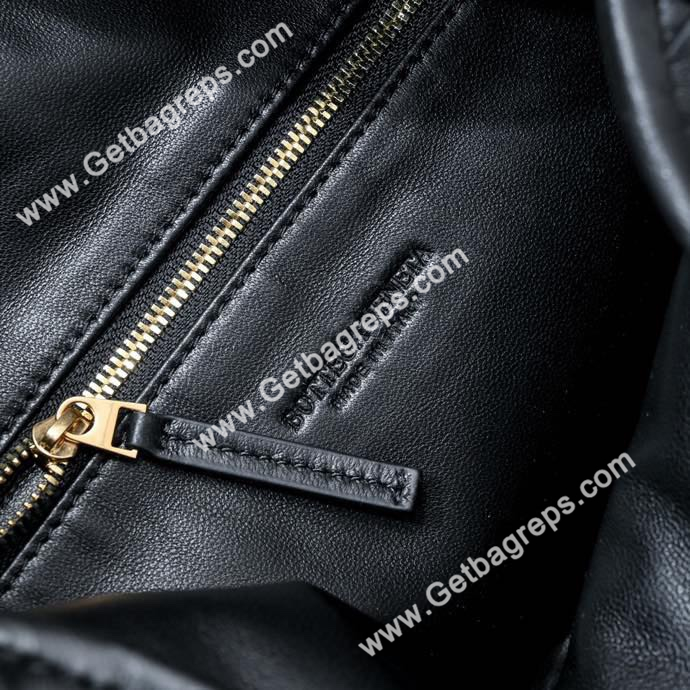 Bottega Veneta Large Hop Shoulder Bag with Intrecciato Craftsmanship in Calf Leather 54cm Black