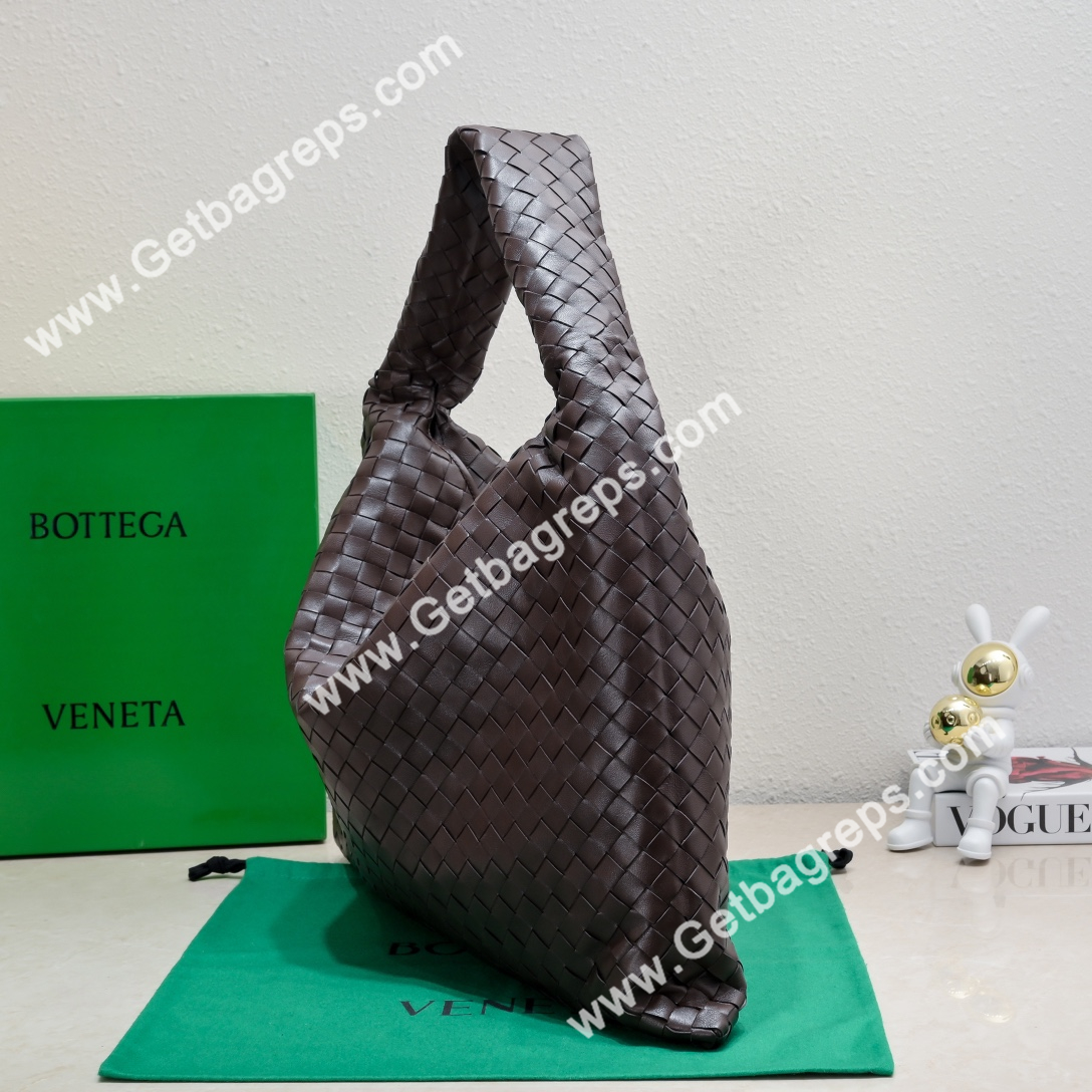 Bottega Veneta Large Hop Shoulder Bag with Intrecciato Craftsmanship in Calf Leather 54cm Brown