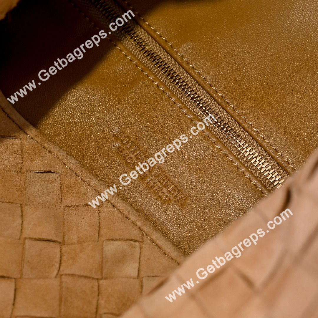 Bottega Veneta Large Hop Shoulder Bag with Intrecciato Craftsmanship in Smooth Suede 54cm Caramel