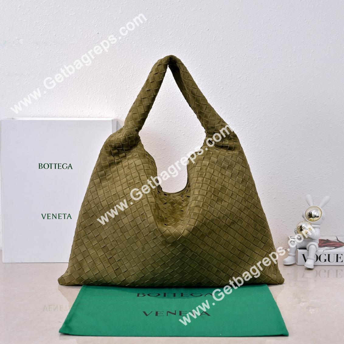 Bottega Veneta Large Hop Shoulder Bag with Intrecciato Craftsmanship in Smooth Suede 54cm Green
