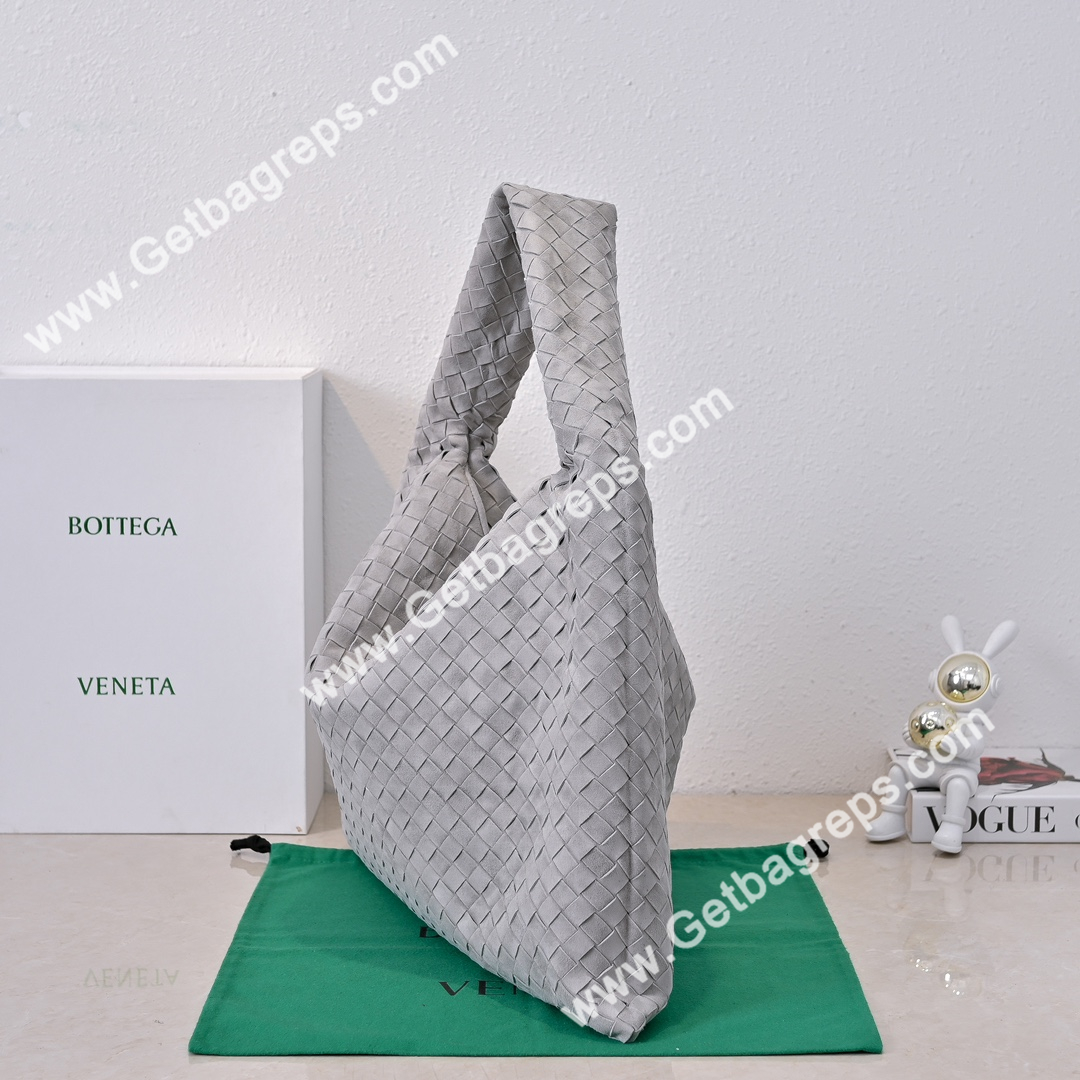 Bottega Veneta Large Hop Shoulder Bag with Intrecciato Craftsmanship in Smooth Suede 54cm Grey