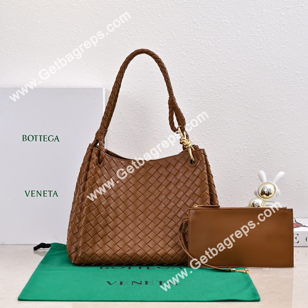 Bottega Veneta Large Parachute Shoulder bag in supple Intrecciato Leather Brown