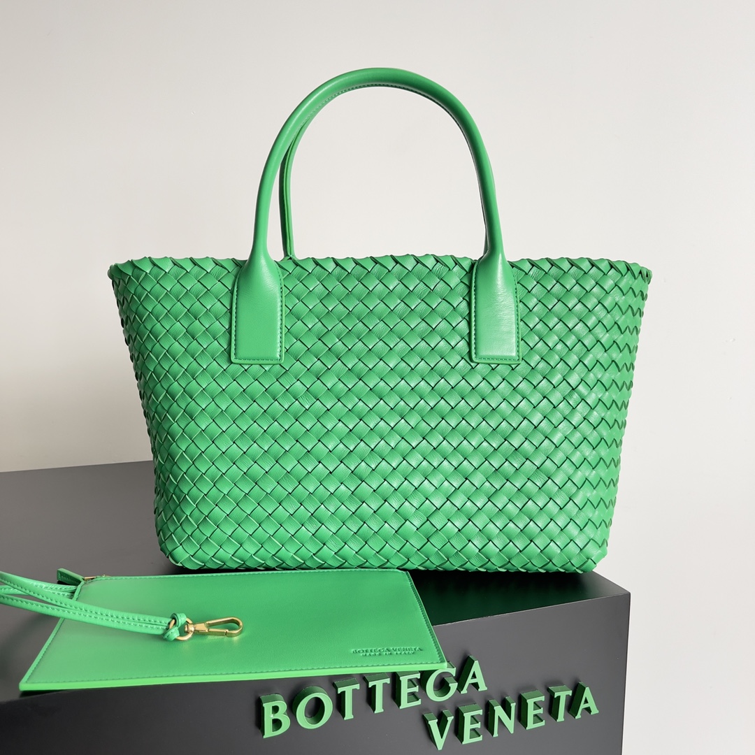 Bottega Veneta Medium Cabat Intreccio Leather Tote Bag Green