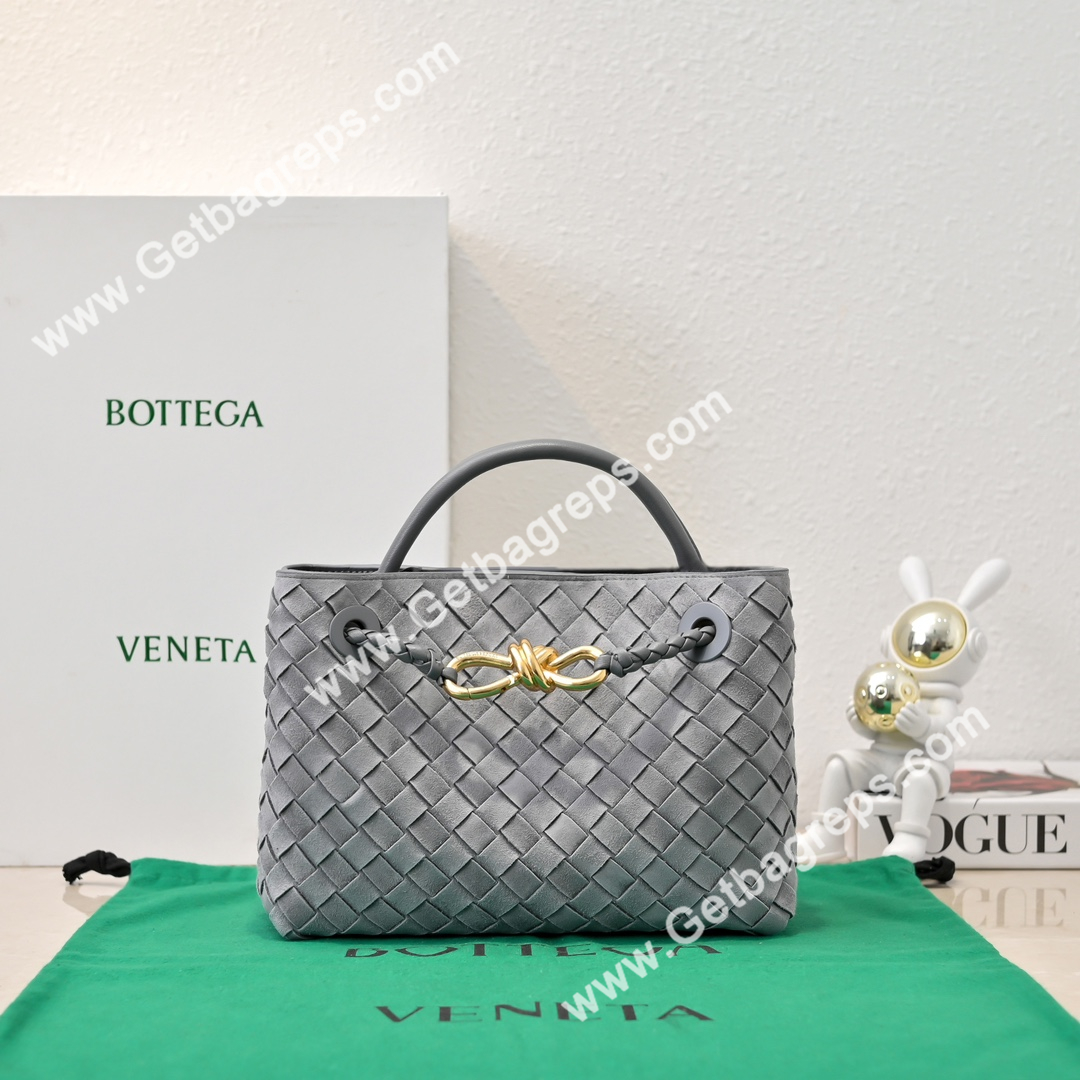 Bottega Veneta Small 25cm Andiamo Top handle bag in supple Intrecciato Deerskin Grey