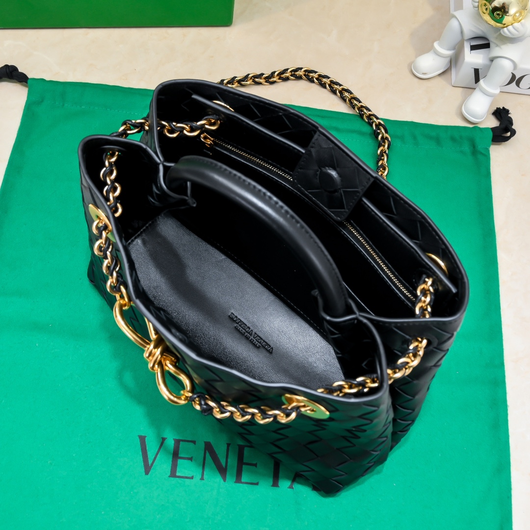 Bottega Veneta Small Andiamo With Chain Top Handle Bag in Supple Intrecciato Leather Black