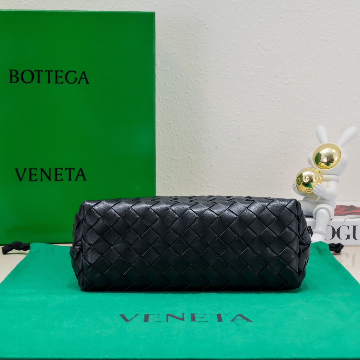 Bottega Veneta Small Andiamo With Chain Top Handle Bag in Supple Intrecciato Leather Black