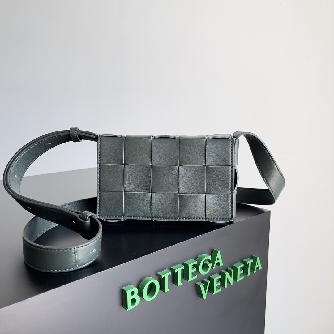 Bottega Veneta Small Cassette Intreccio Leather Cross-body Bag-1