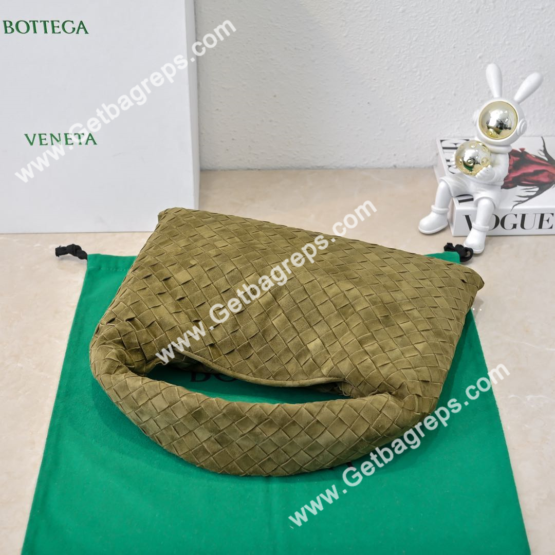 Bottega Veneta Small Hop Shoulder Bag with Intrecciato Craftsmanship in Smooth Suede 41cm Dark Green