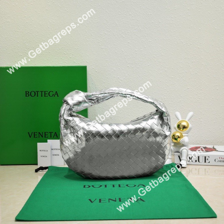 Bottega Veneta Small Jodie Shoulder Bag in Supple Intrecciato Leather 36cm Silver