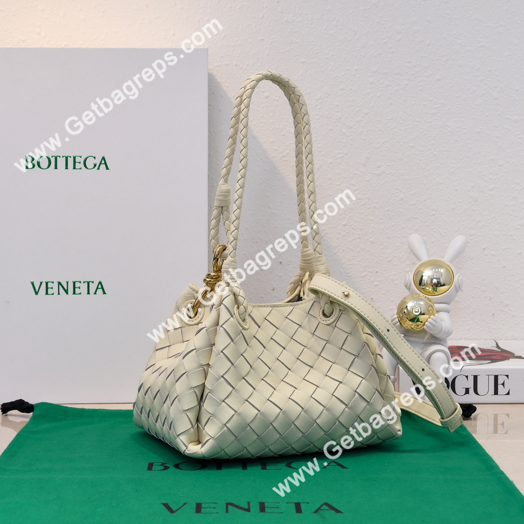 Bottega Veneta Small Parachute Shoulder bag in supple Intrecciato Leather Beige