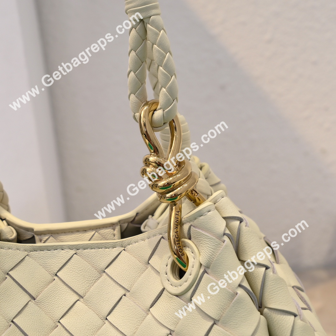 Bottega Veneta Small Parachute Shoulder bag in supple Intrecciato Leather Beige