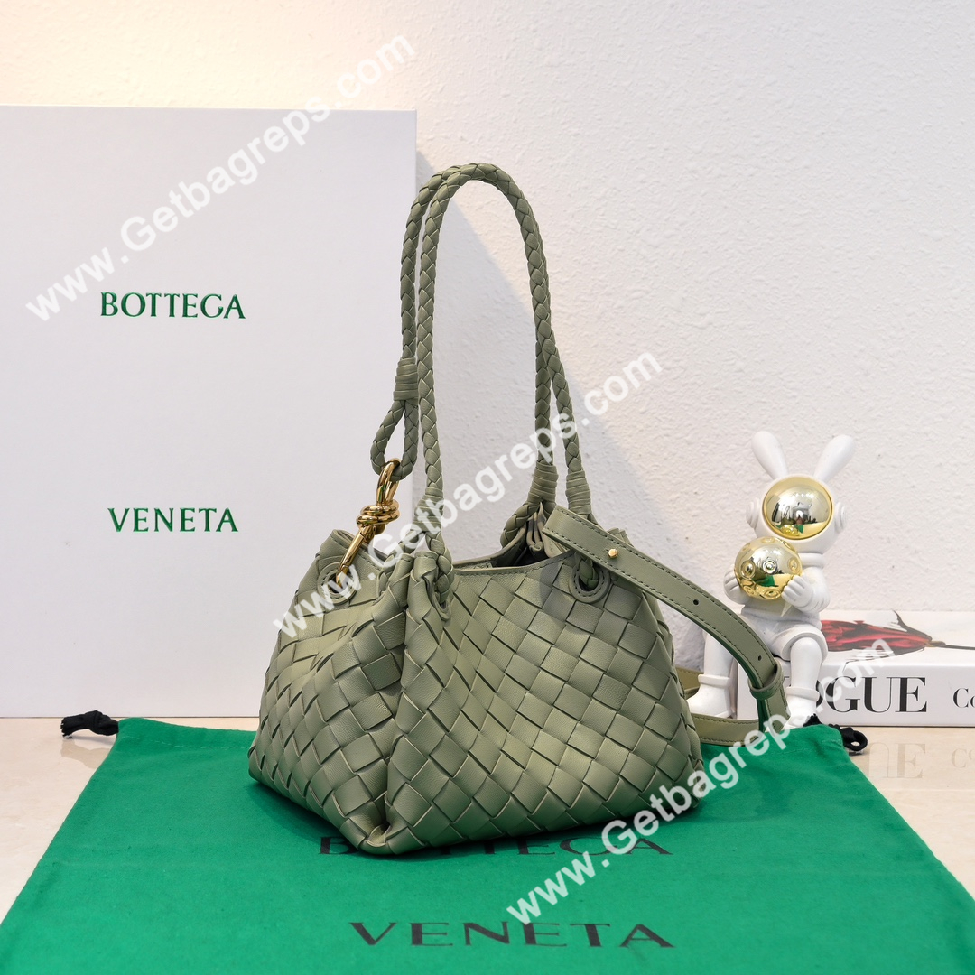 Bottega Veneta Small Parachute Shoulder bag in supple Intrecciato Leather Green