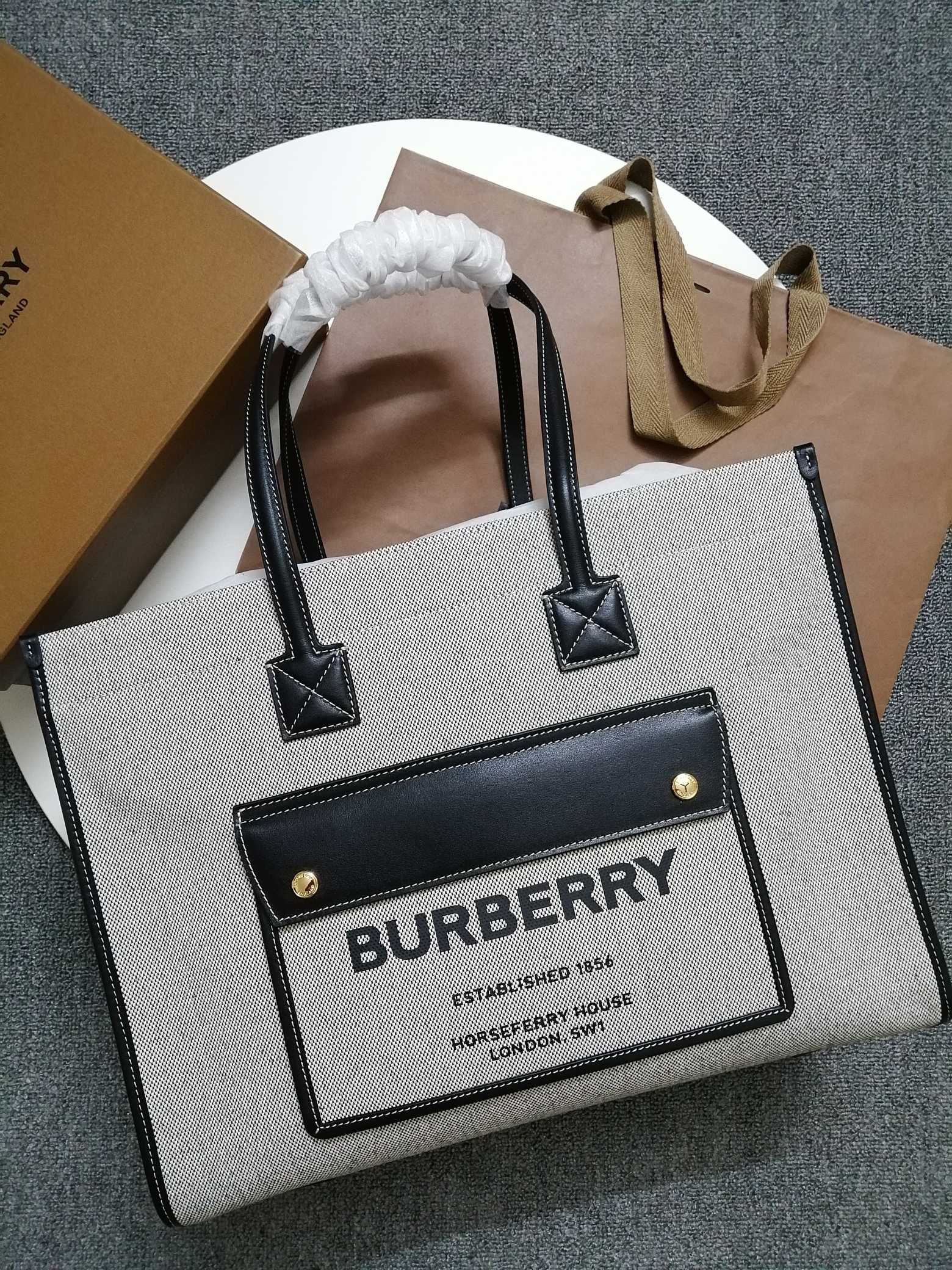 Burberry Large Two-tone Canvas and Leather Freya Tote Black