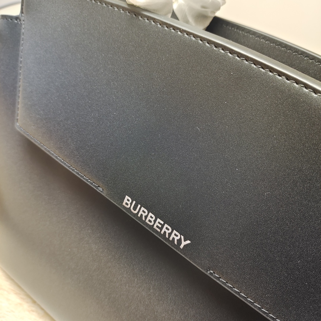 Burberry Leather Medium Catherine Bag Black