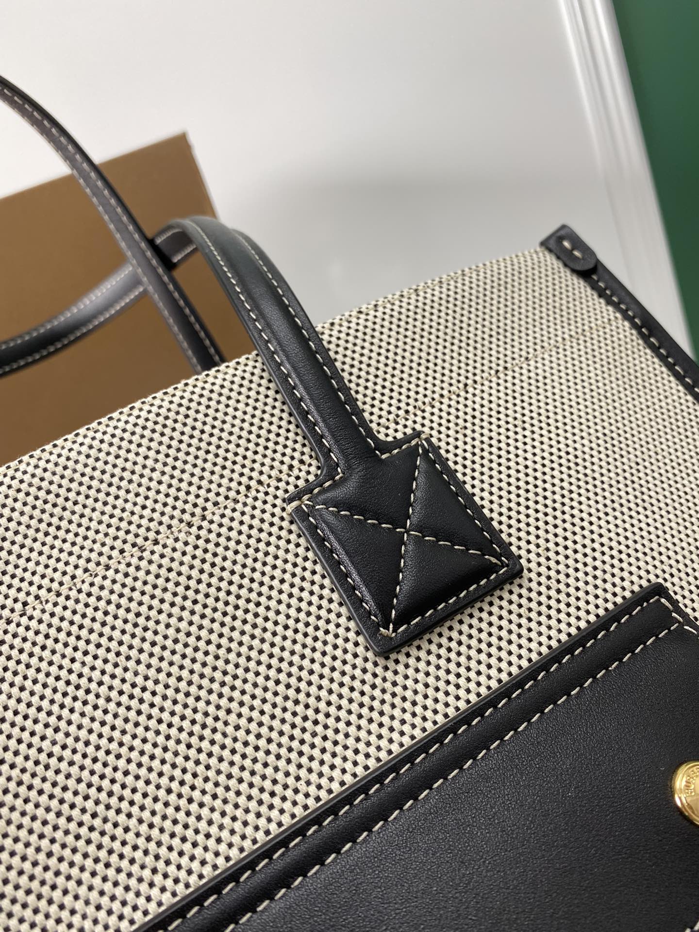 Burberry Medium Freya Tote in Canvas Trimmed Natural and Black