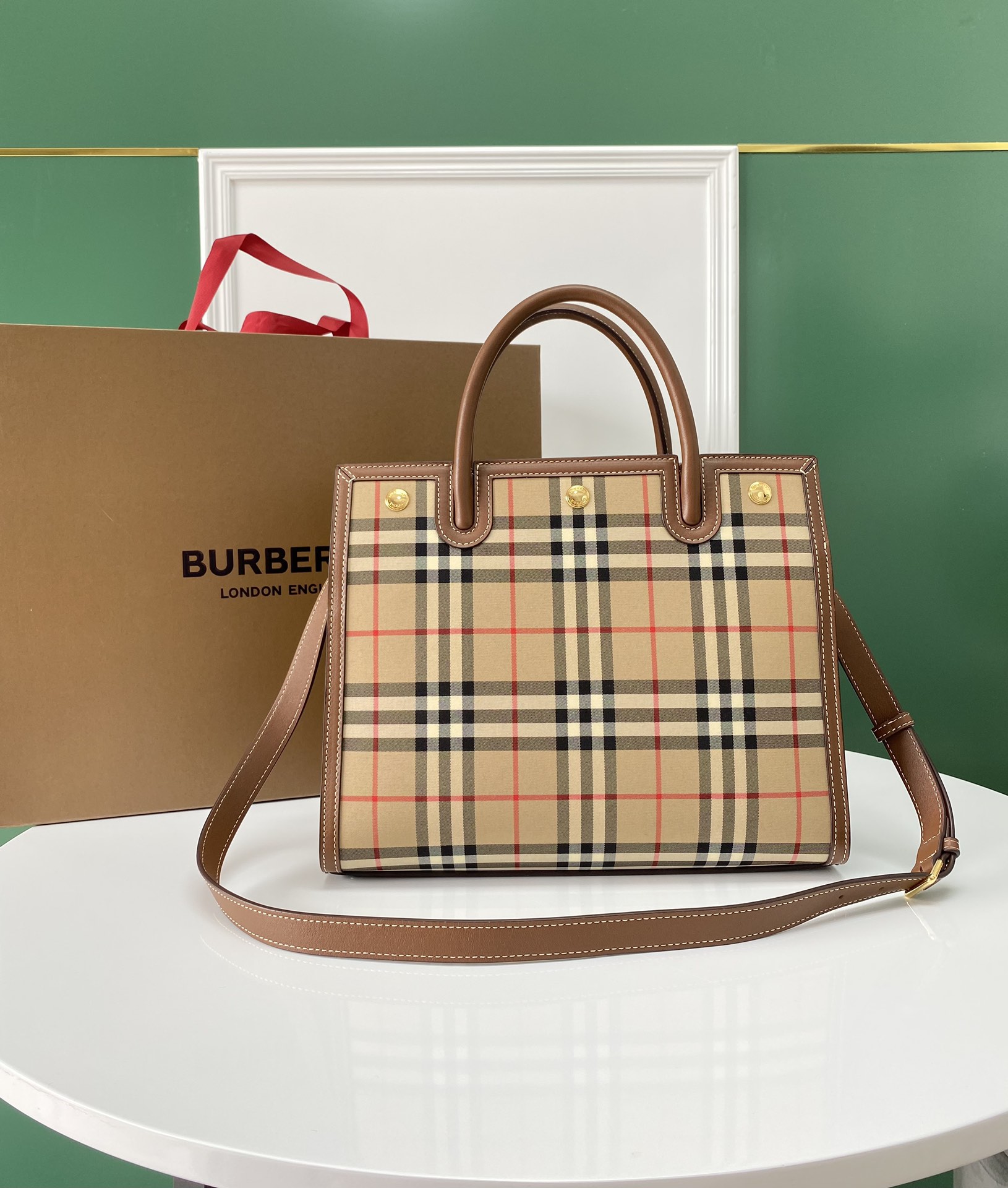 Burberry Vintage Check Small Two-handle Title Bag Archive Beige-1