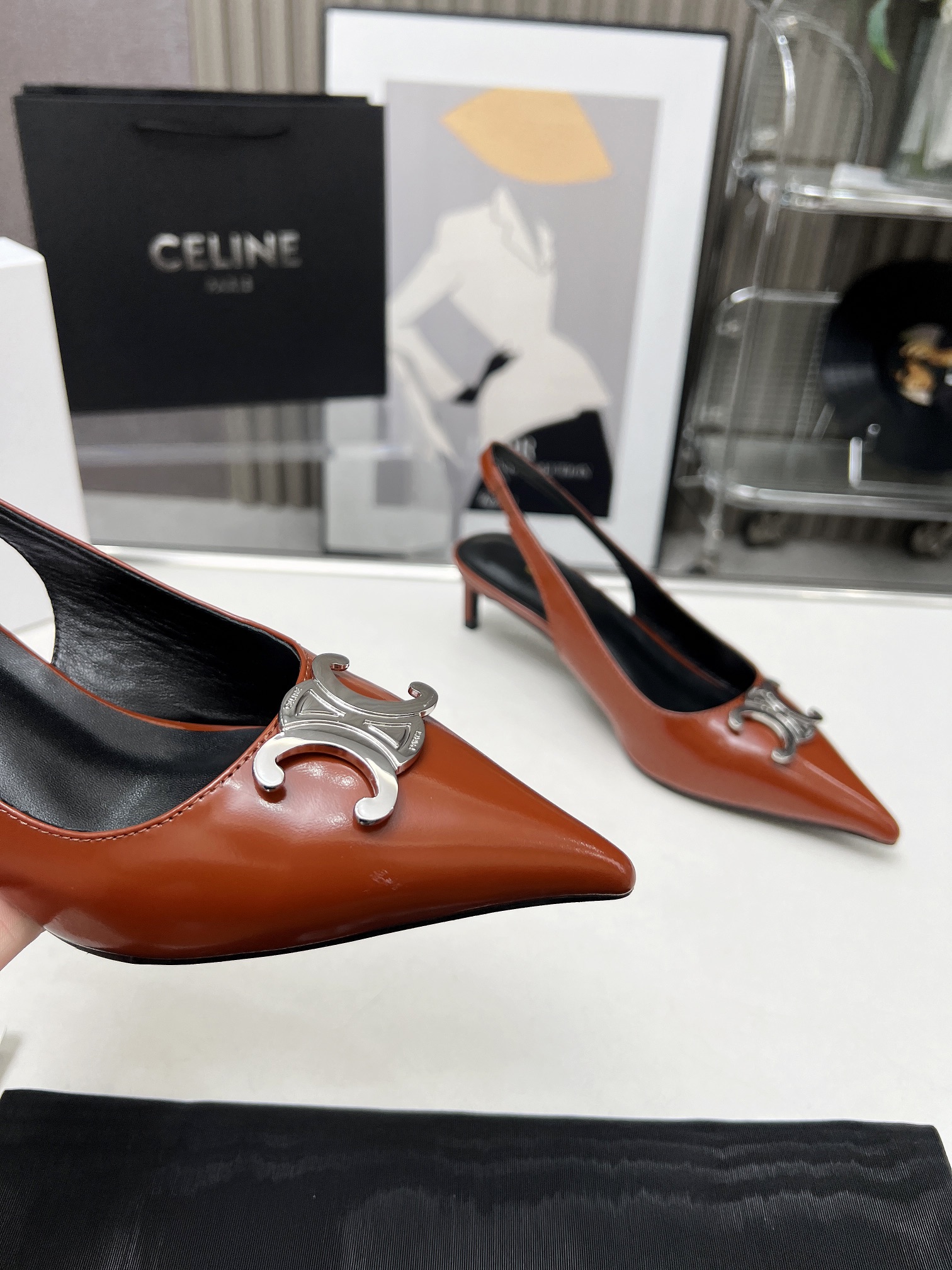 Celine Alma Triomphe Slingback in Glossy-0006