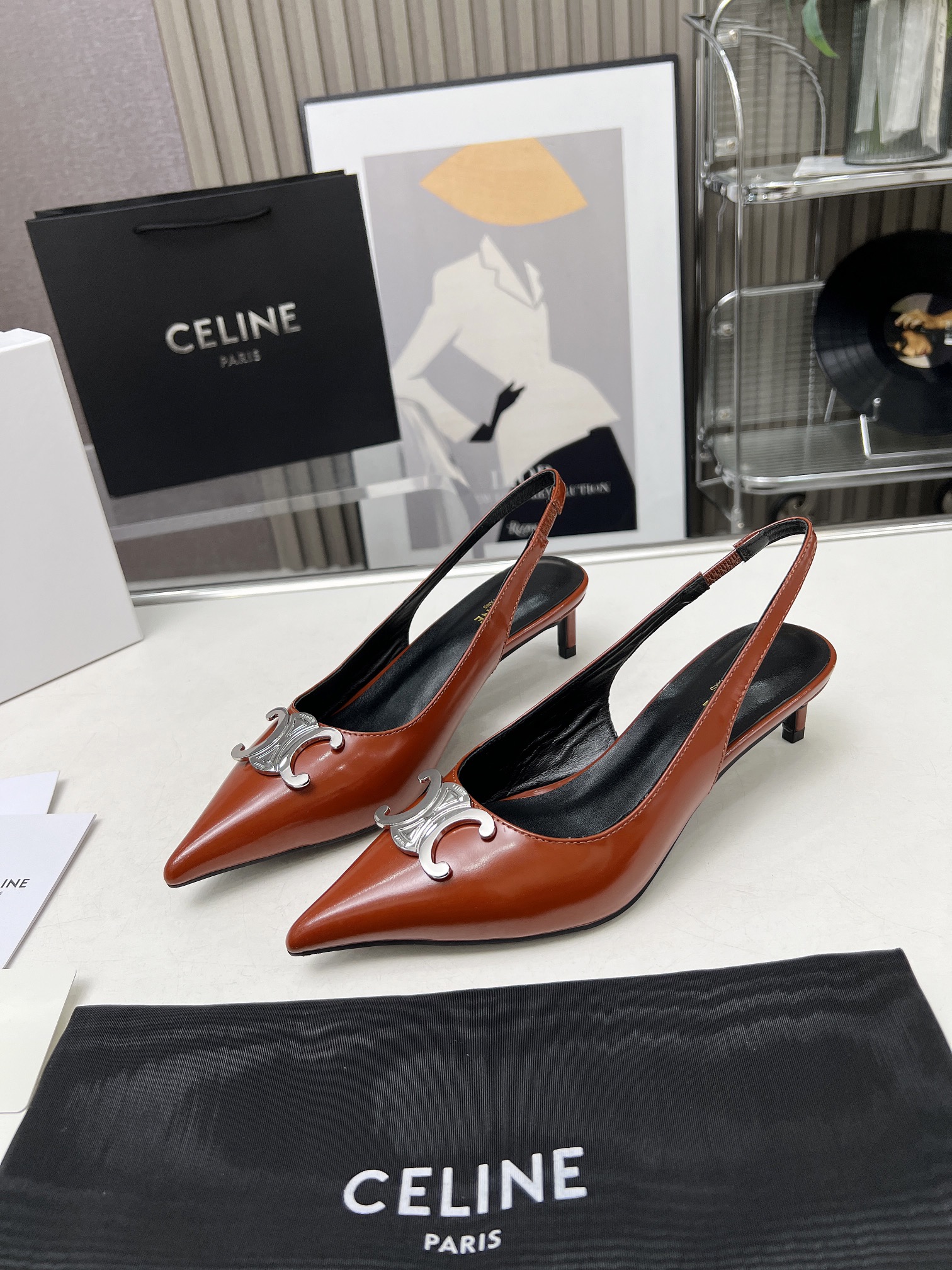 Celine Alma Triomphe Slingback in Glossy-0006