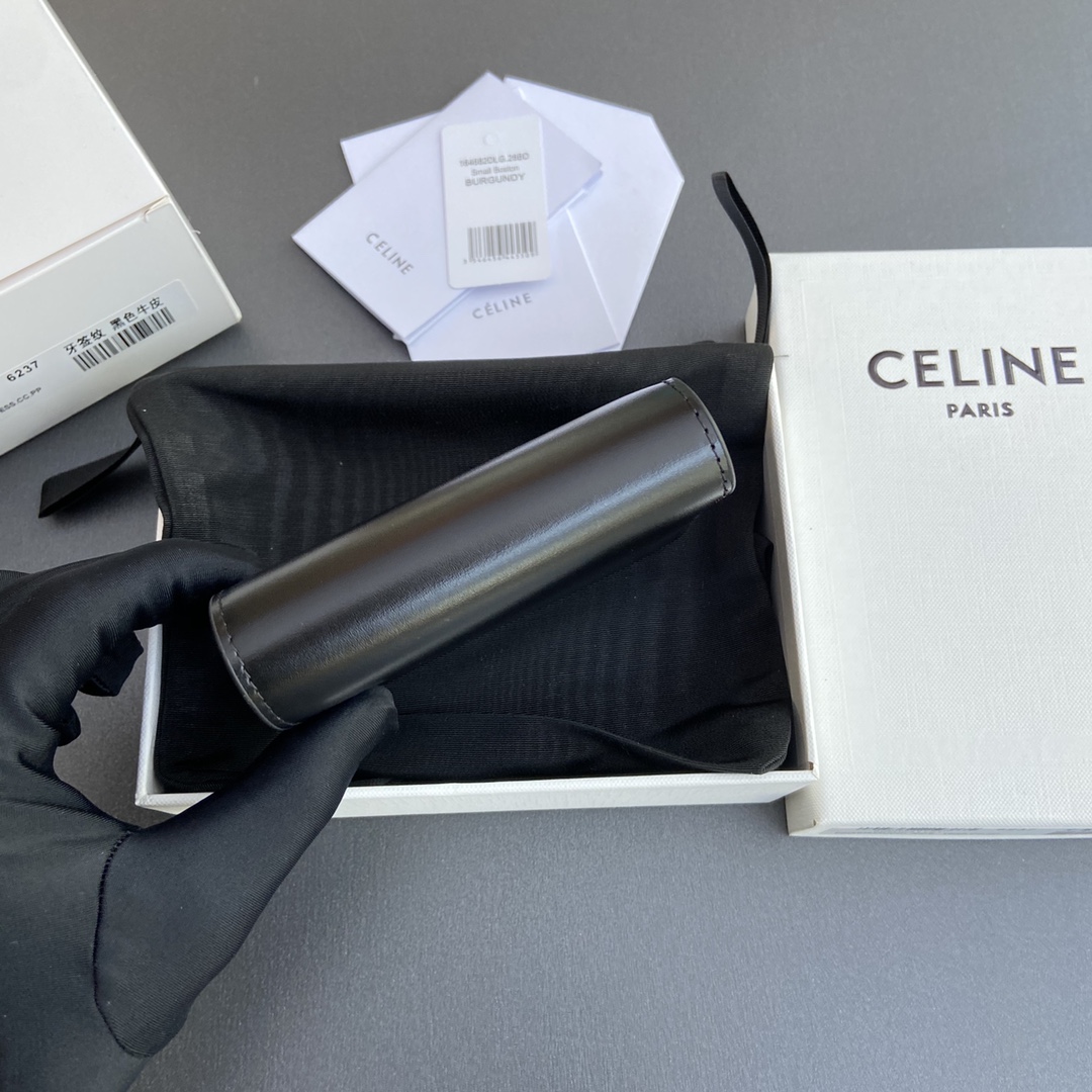 Celine Wallet-15