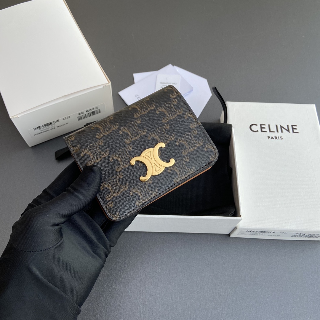 Celine Wallet-3