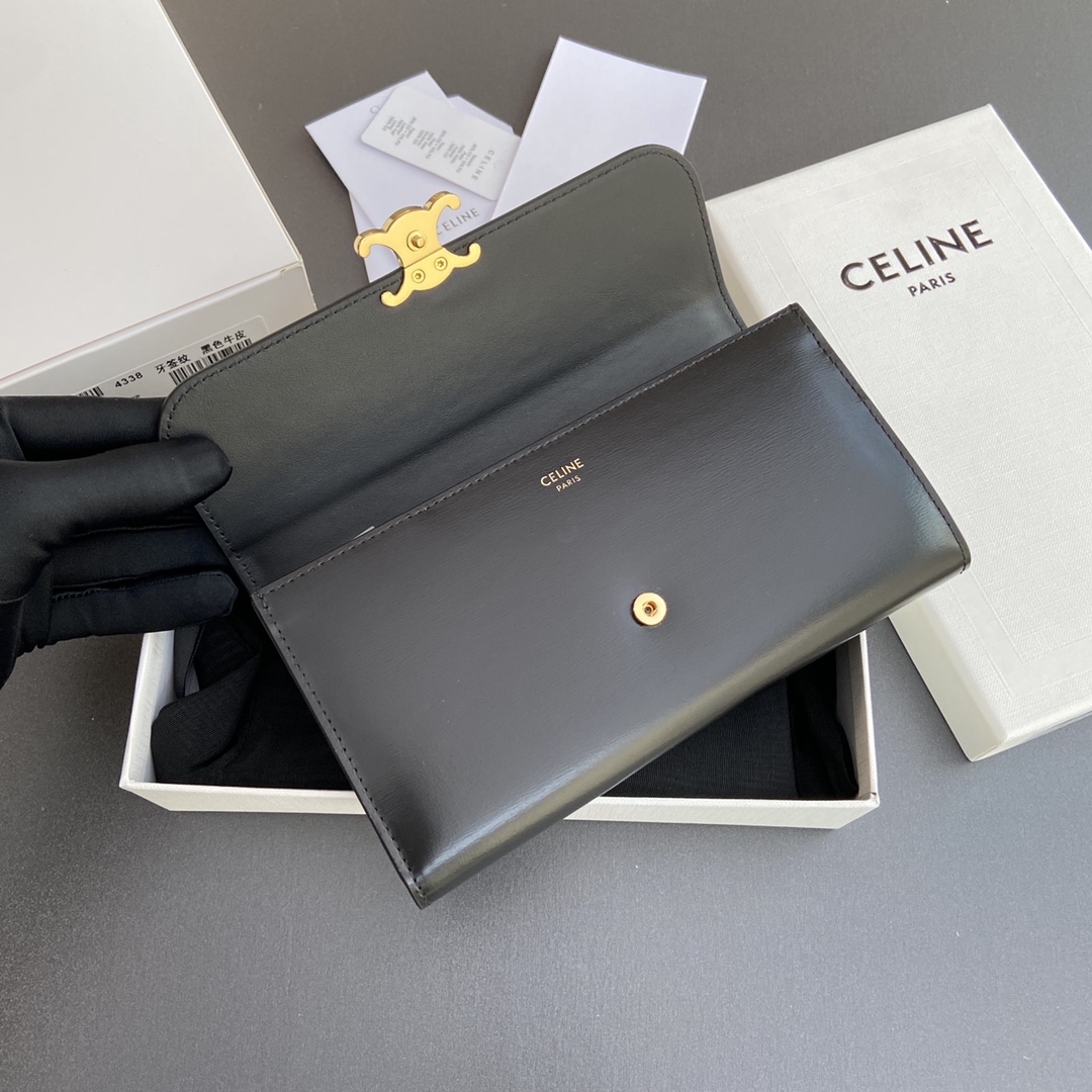 Celine Wallet-6