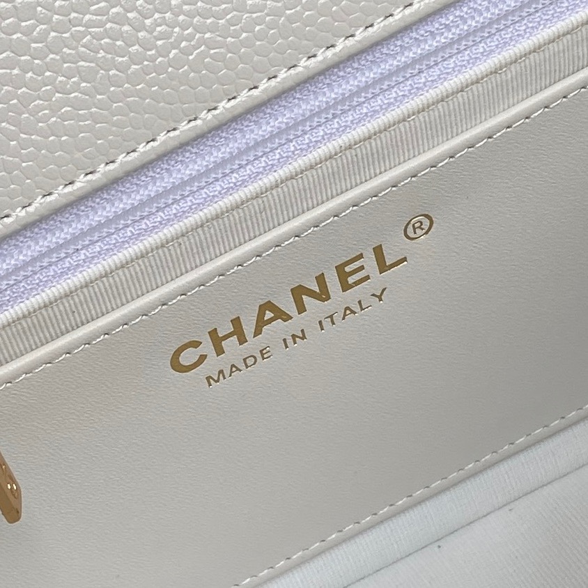 Chanel  AS5182 Maxi Clutch Bag Grained Shiny Calfskin Gold-Tone Metal White