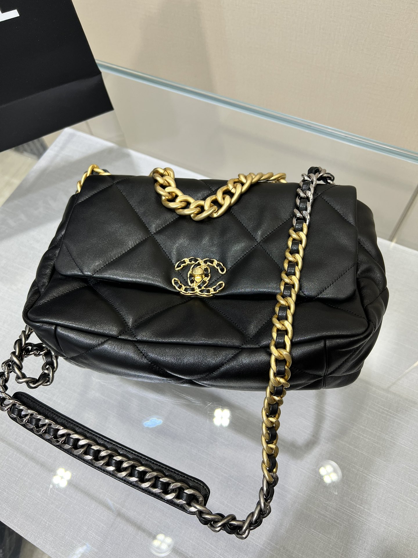 Chanel 19 Medium 30cm Black