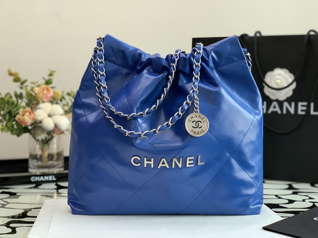 Chanel 22 Hanbag Blue Calfskin With Silver-Tone Metal Medium 35cm