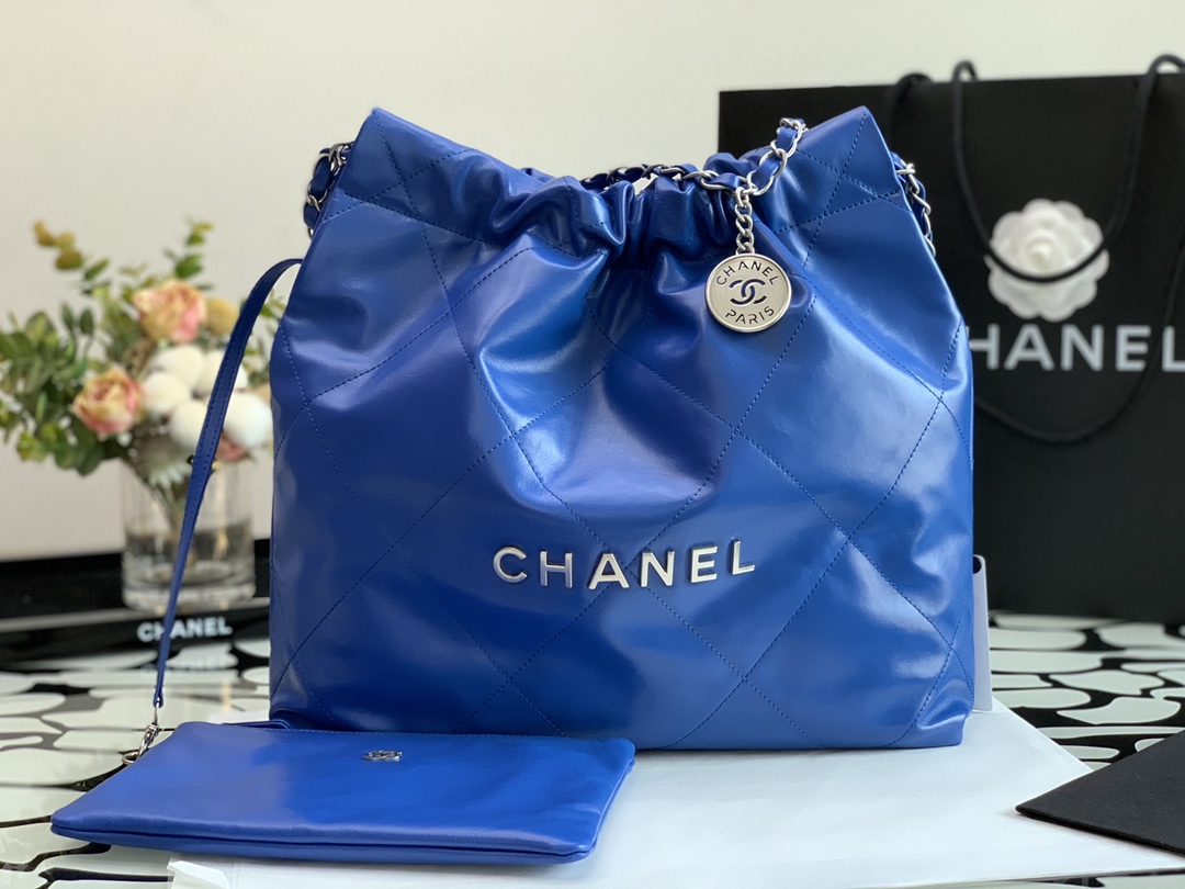 Chanel 22 Hanbag Blue Calfskin With Silver-Tone Metal Medium 35cm