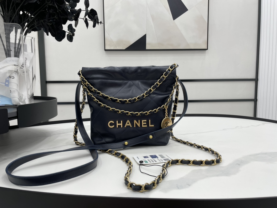 Chanel 22 Hanbag Dark Blue Calfskin With Gold-Tone Metal Mini Size 18cm