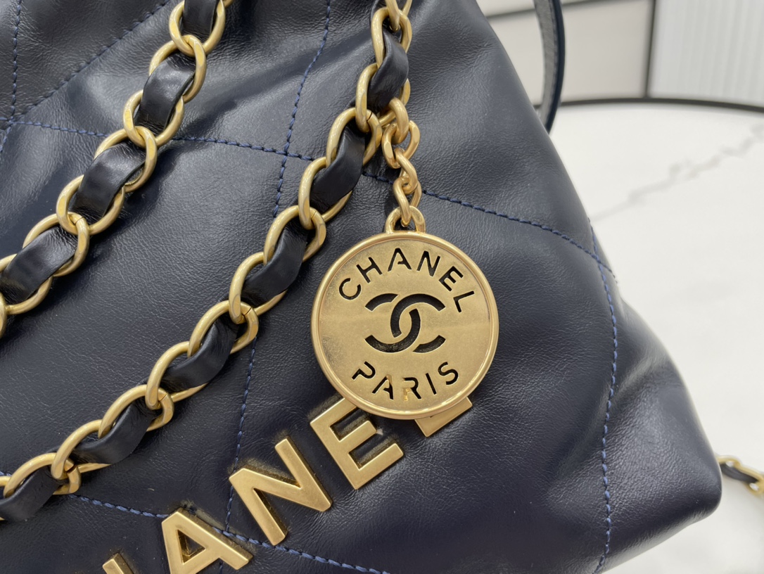 Chanel 22 Hanbag Dark Blue Calfskin With Gold-Tone Metal Mini Size 18cm