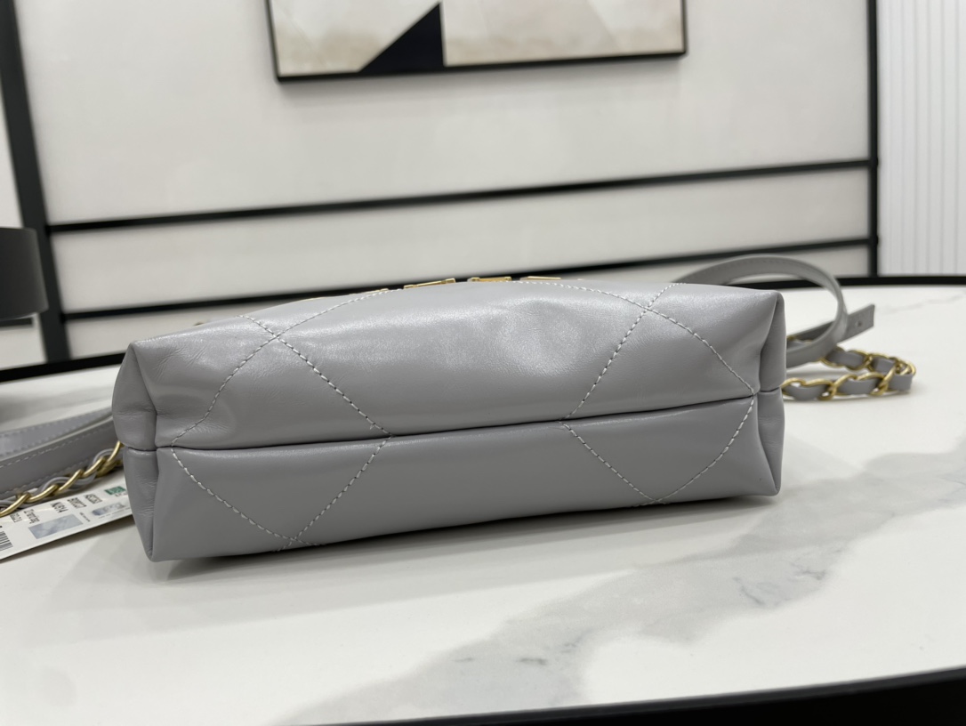 Chanel 22 Hanbag Gray Calfskin With Gold-Tone Metal Mini Size 18cm