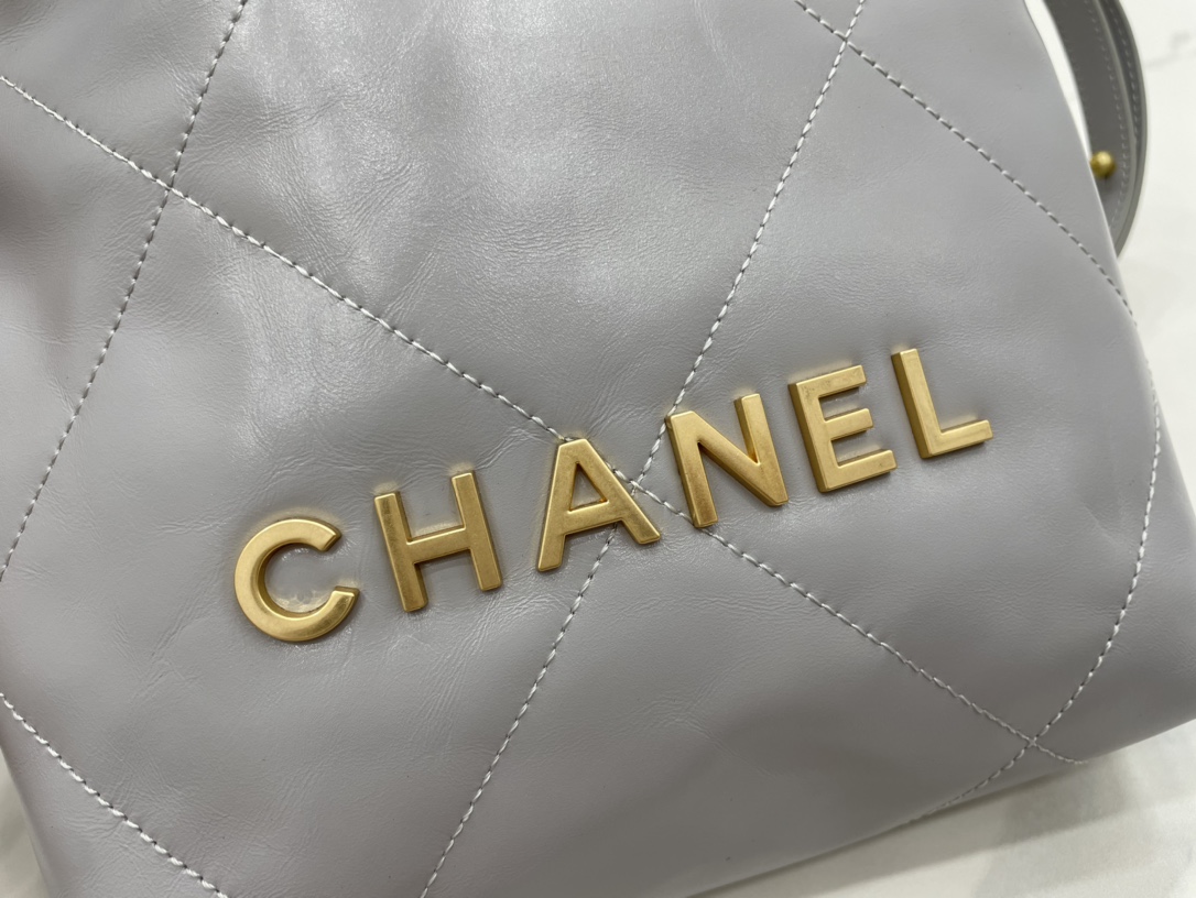 Chanel 22 Hanbag Gray Calfskin With Gold-Tone Metal Mini Size 18cm