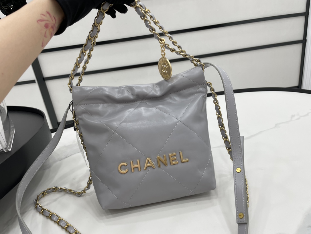 Chanel 22 Hanbag Gray Calfskin With Gold-Tone Metal Mini Size 18cm