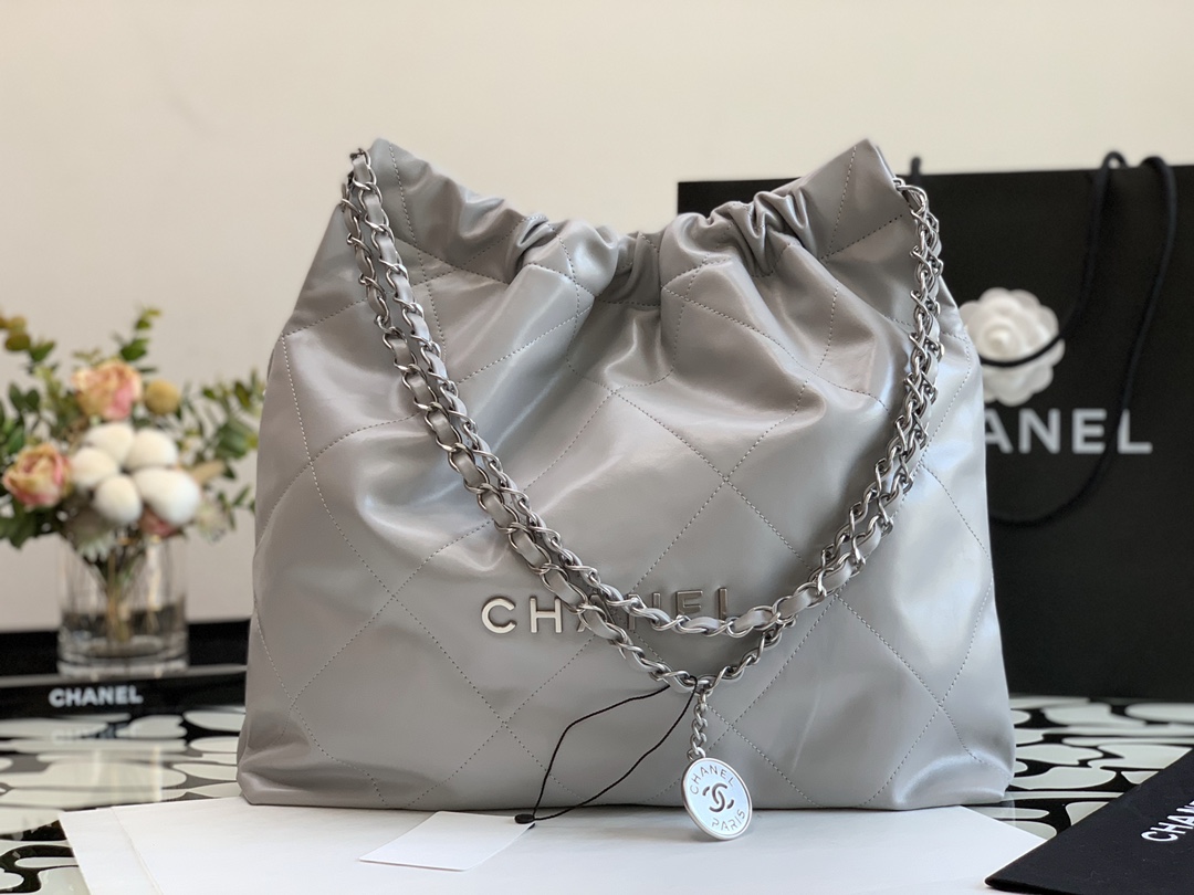 Chanel 22 Hanbag Gray Calfskin With Silver-Tone Metal Small Size 30cm