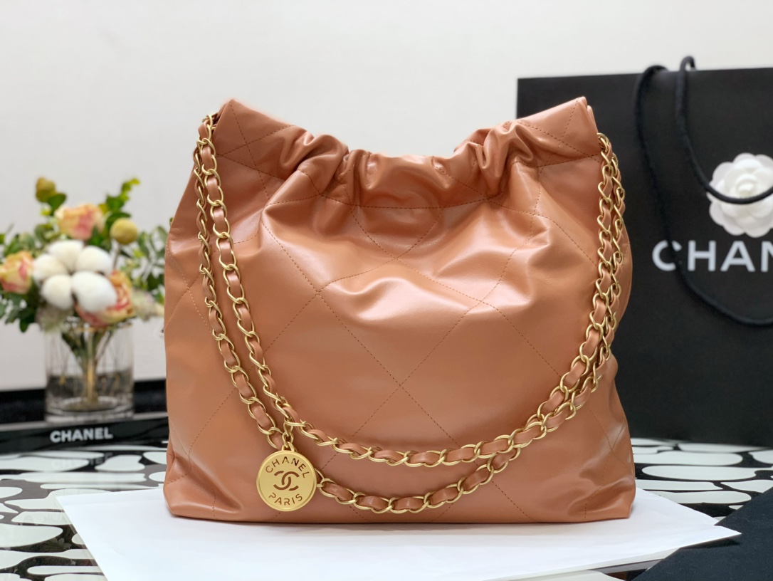 Chanel 22 Hanbag Khaki Calfskin With Gold-Tone Metal Small Size 30cm