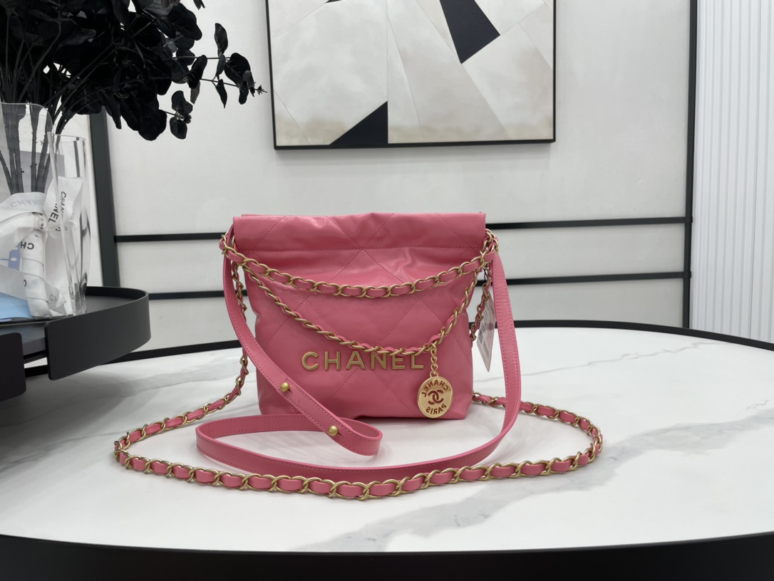 Chanel 22 Hanbag Rose Calfskin With Gold-Tone Metal Mini Size 18cm