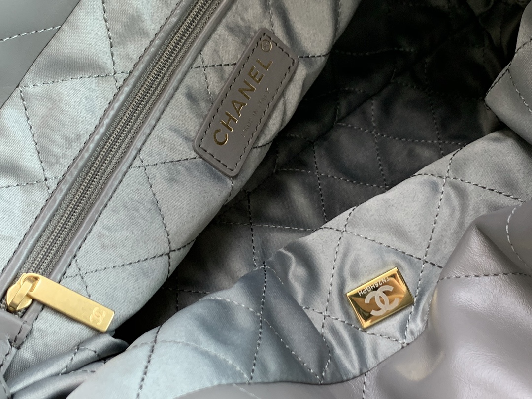 Chanel 22 Hanbag Silver Gray Calfskin With Gold-Tone Metal Small Size 30cm