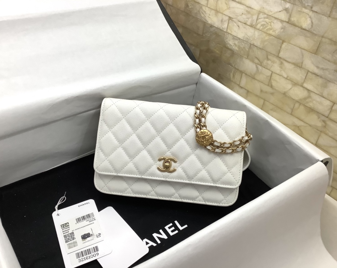 Chanel 22A Twist Your Buttons Wallet on Chain WOC in White Caviar